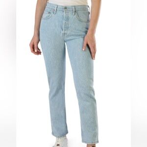 Levi’s The Original 501 cropped jeans size 25 New light wash button fly